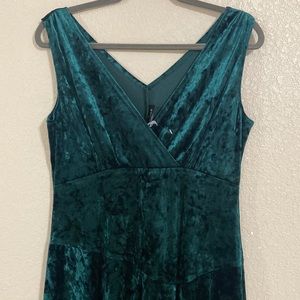 Green Velvet asymmetrical dress new with no tag size 10 for women